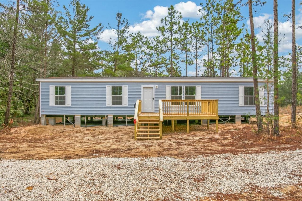 419 Lily Trail, Interlachen, FL 32148 Photo