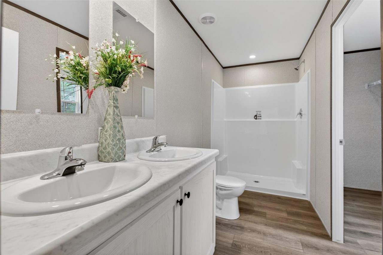 419 Lily Trail, Interlachen, FL 32148 Photo