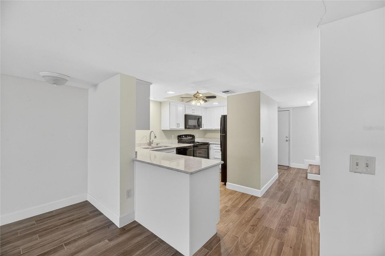 1028 Apollo Beach Boulevard, Unit 23, Apollo Beach, FL 33572 Photo