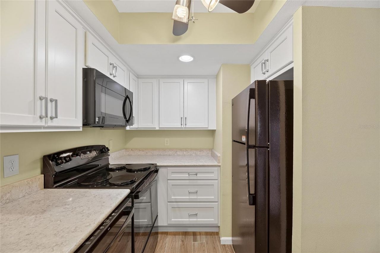 1028 Apollo Beach Boulevard, Unit 23, Apollo Beach, FL 33572 Photo