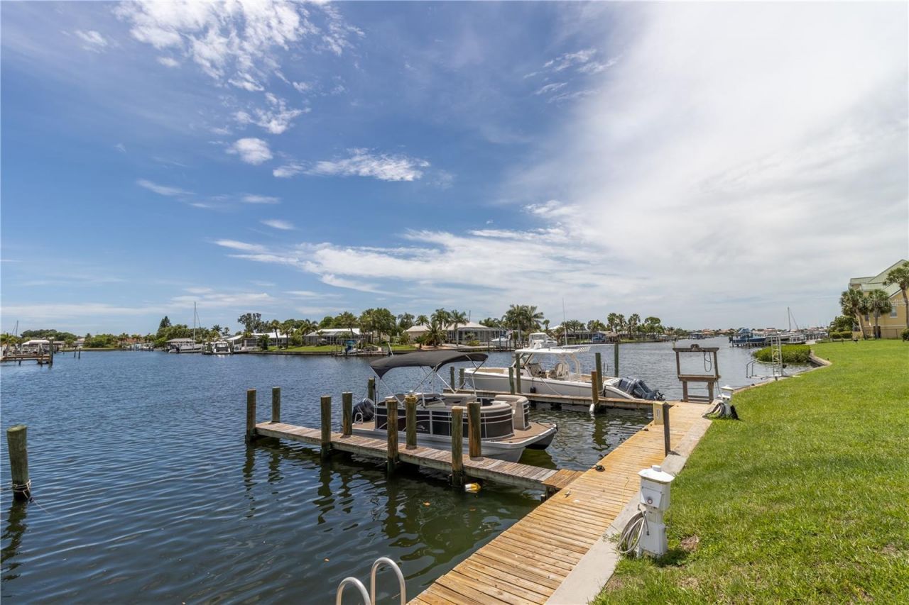 1028 Apollo Beach Boulevard, Unit 23, Apollo Beach, FL 33572 Photo