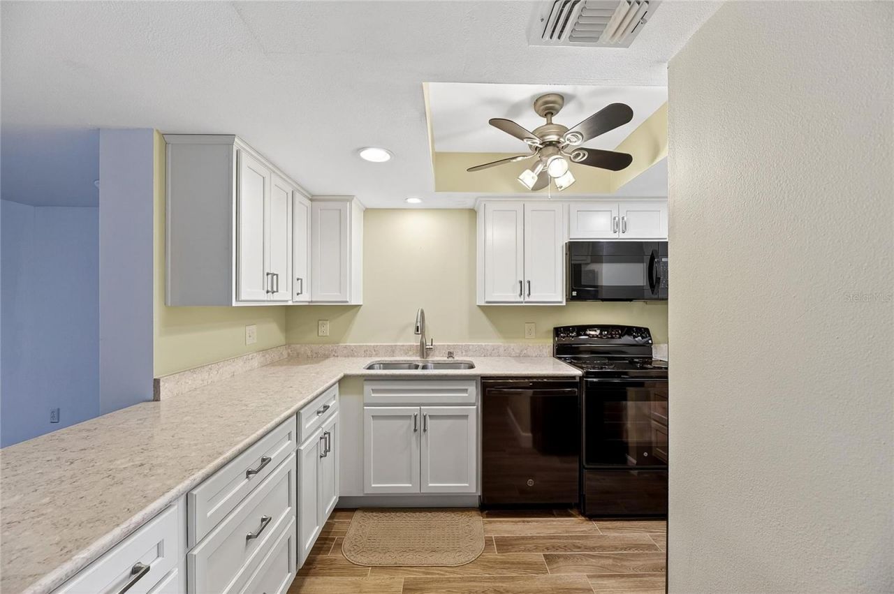 1028 Apollo Beach Boulevard, Unit 23, Apollo Beach, FL 33572 Photo