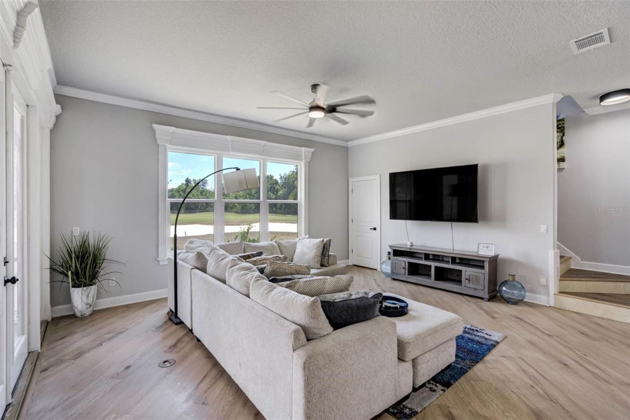 655 Whisper Woods Drive, Lakeland, FL 33813 Photo