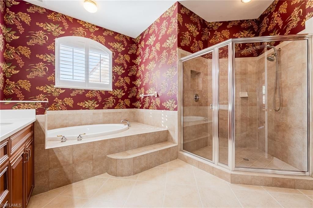 5921 Tarpon Gardens Cir, Unit 201, Cape Coral, FL 33914 Photo