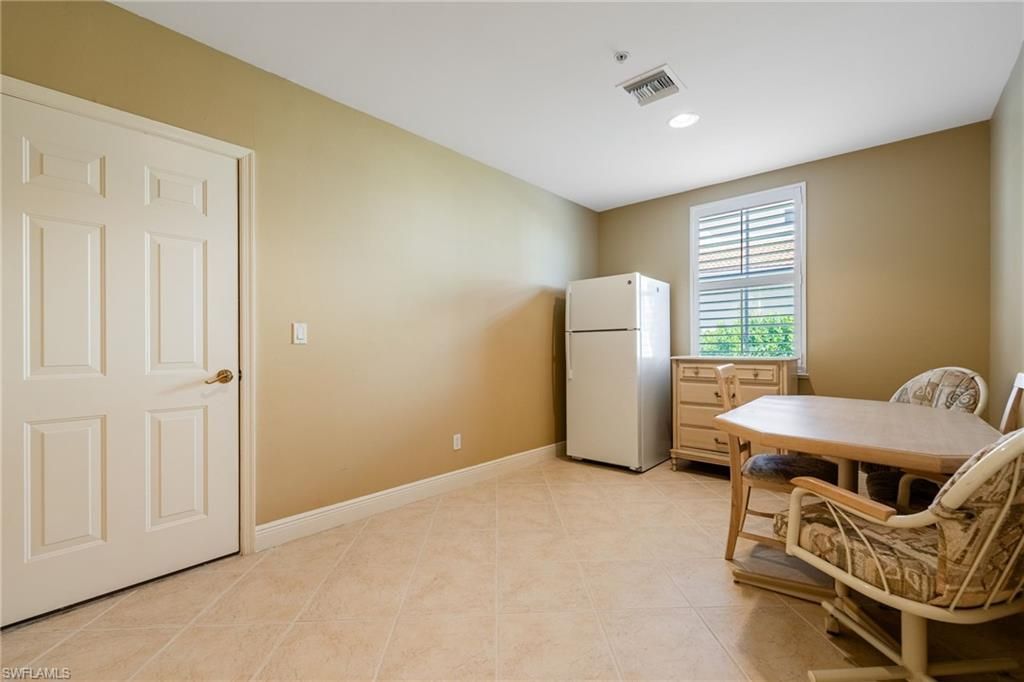 5921 Tarpon Gardens Cir, Unit 201, Cape Coral, FL 33914 Photo