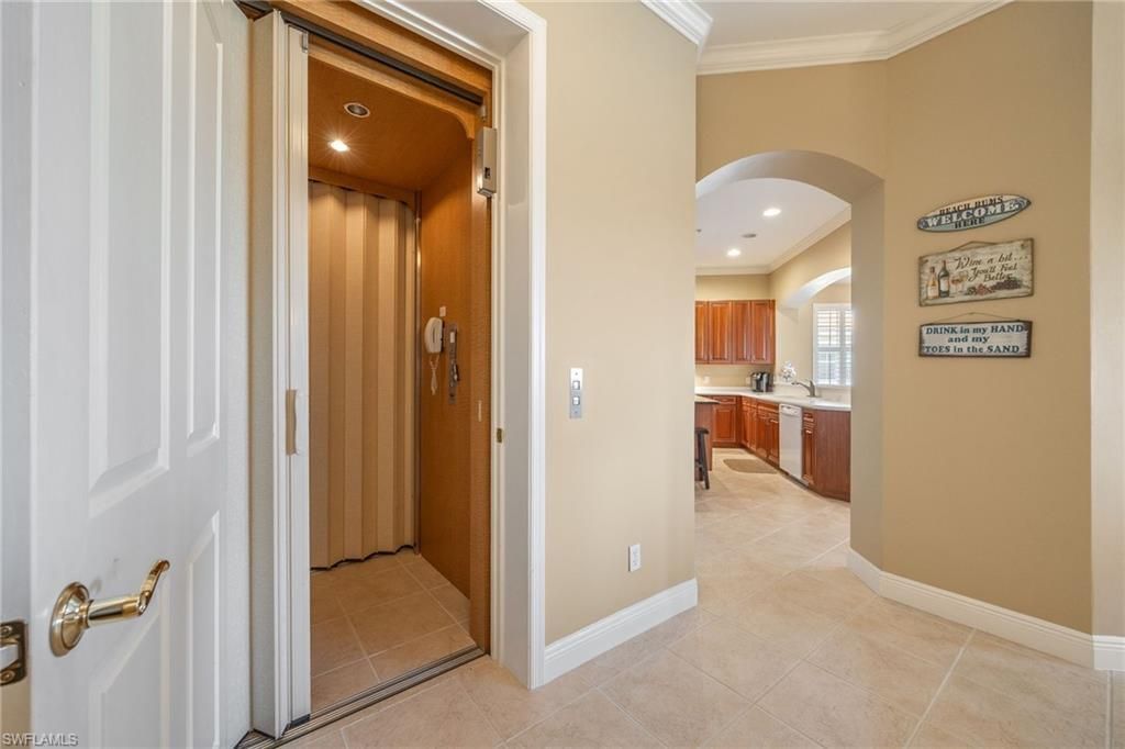 5921 Tarpon Gardens Cir, Unit 201, Cape Coral, FL 33914 Photo