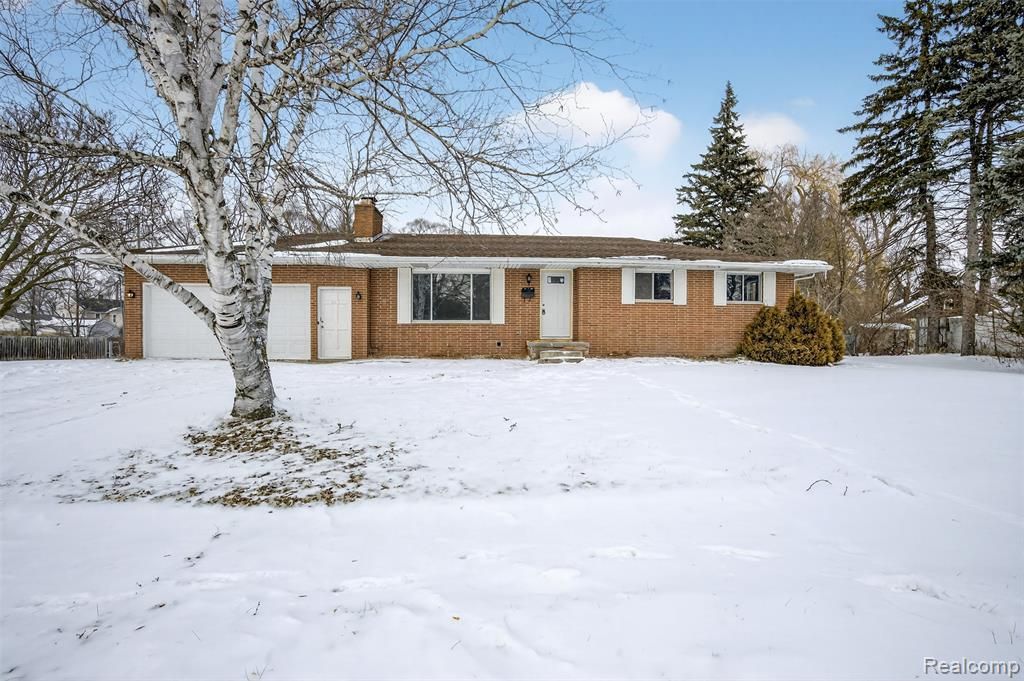 805 Birch Street, Saginaw, MI 48601 Main Photo