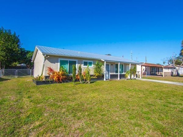 918 Schumann Drive, Sebastian, FL 32958