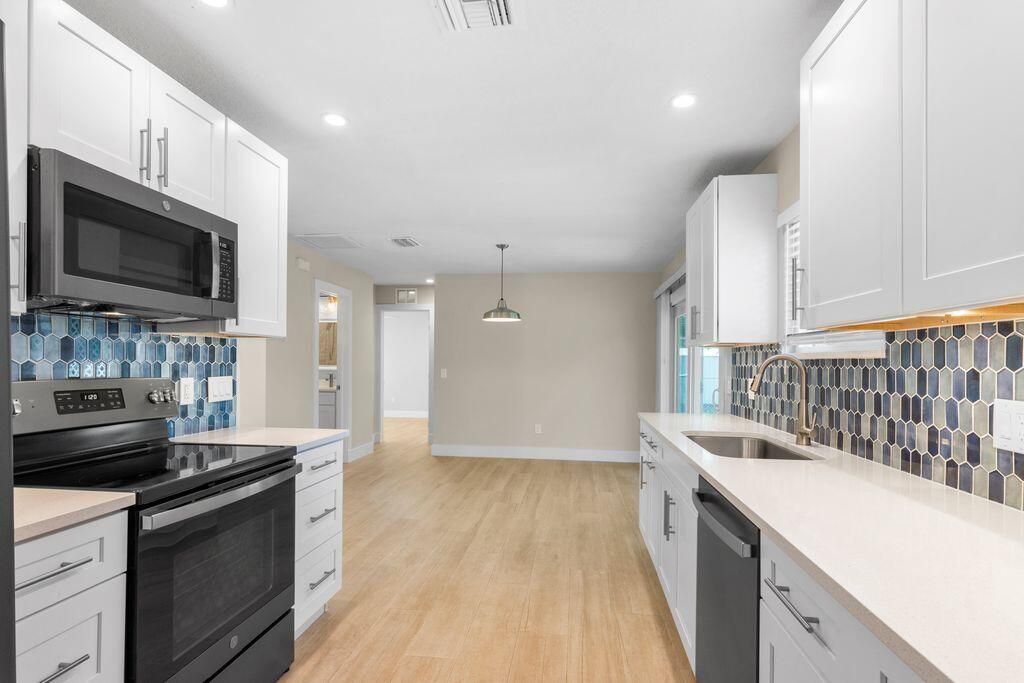 918 Schumann Drive, Sebastian, FL 32958 Photo