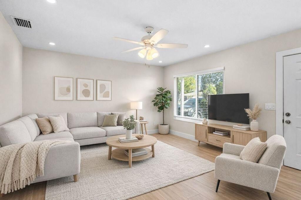 918 Schumann Drive, Sebastian, FL 32958 Photo