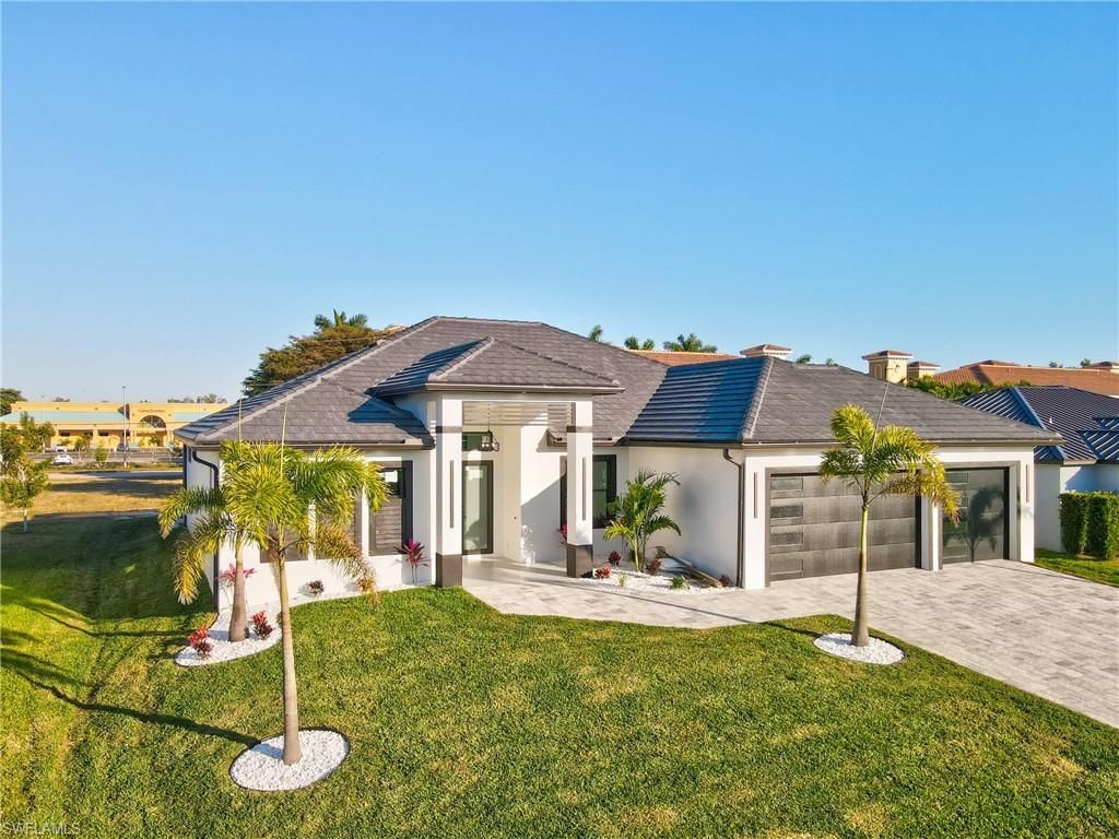 4817 SW 18th Ave, Cape Coral, FL 33914 Photo