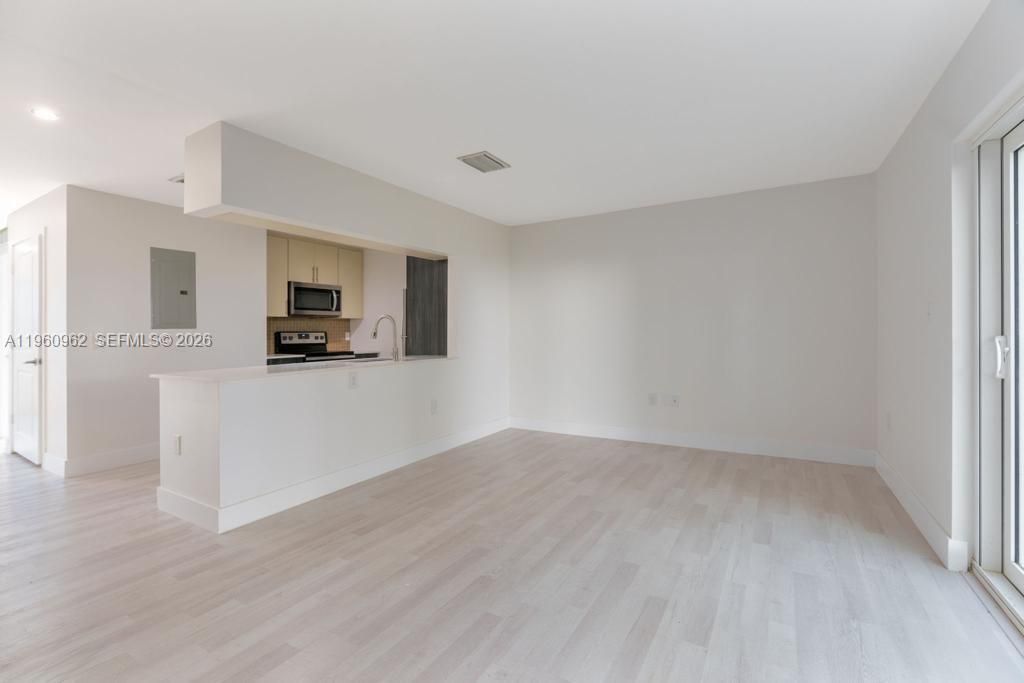 2767 NW 191st Ter , Miami Gardens, FL 33056 Photo