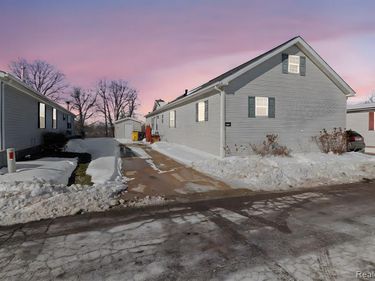 4957 Venice Circle, Salem Twp, MI 48167