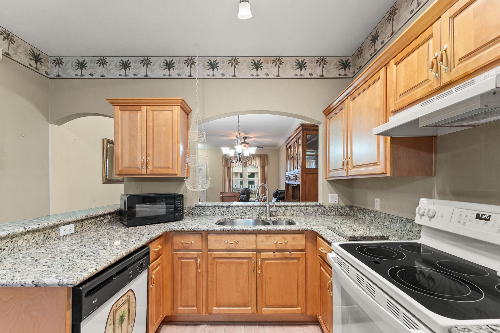 579 NW San Remo Circle, Port Saint Lucie, FL 34986 Photo