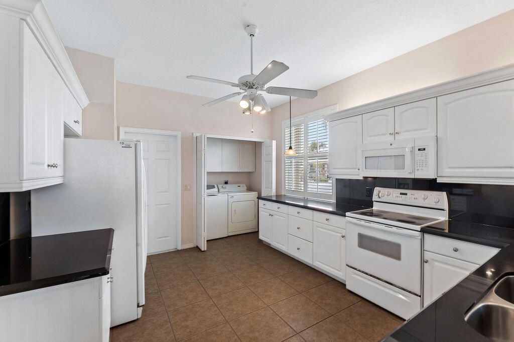 245 NW Zanzibar Place, Port Saint Lucie, FL 34986 Photo