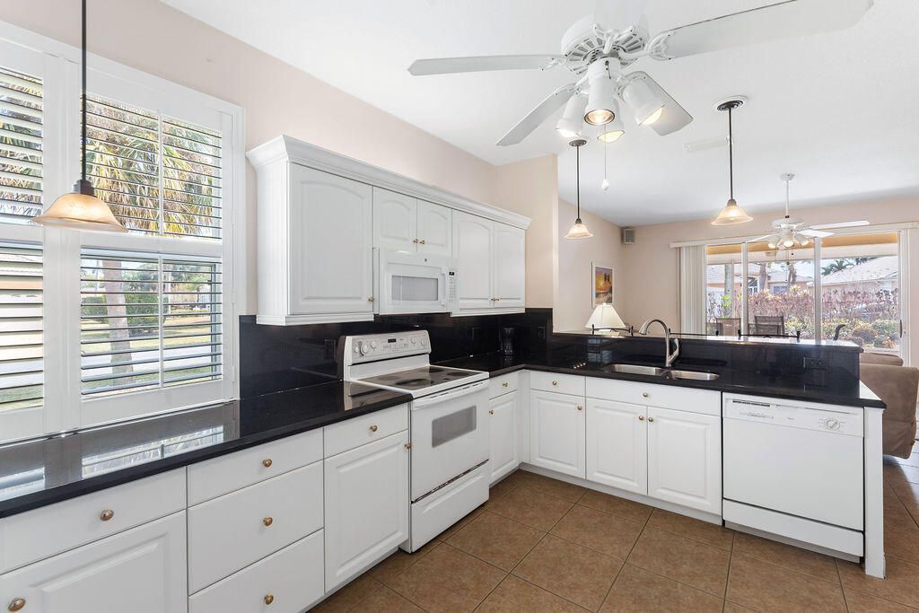 245 NW Zanzibar Place, Port Saint Lucie, FL 34986 Photo