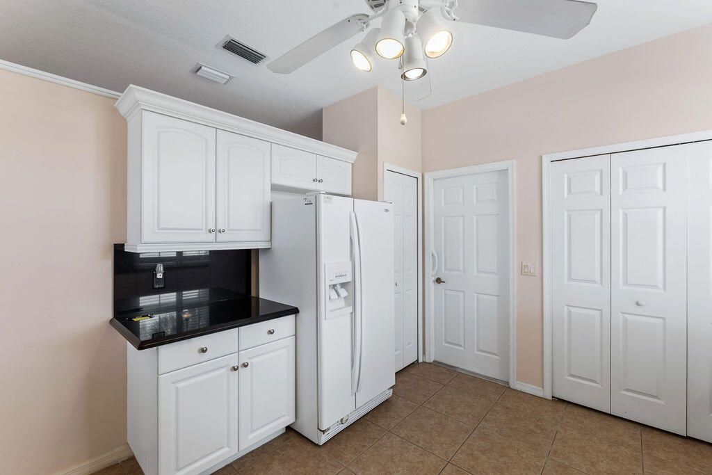 245 NW Zanzibar Place, Port Saint Lucie, FL 34986 Photo