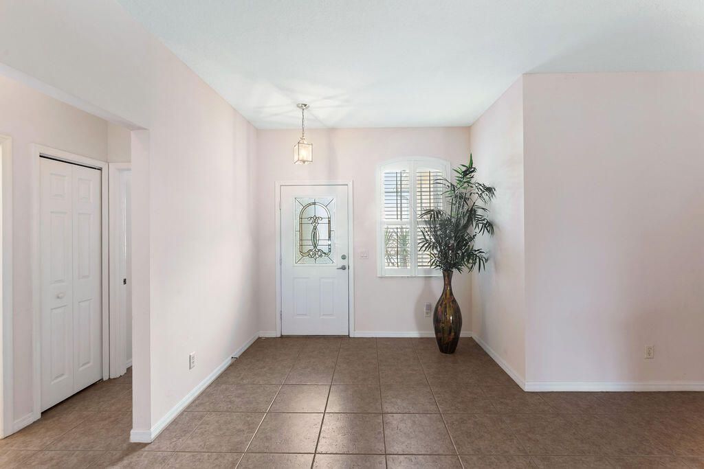 245 NW Zanzibar Place, Port Saint Lucie, FL 34986 Photo