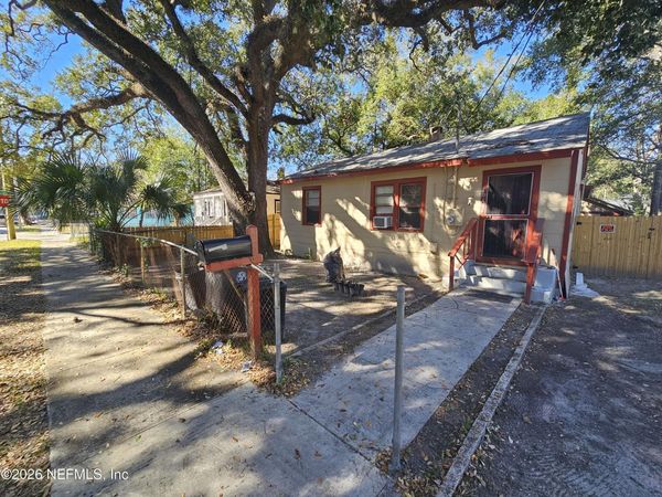 1045 WINTHROP Street, Jacksonville, FL 32206