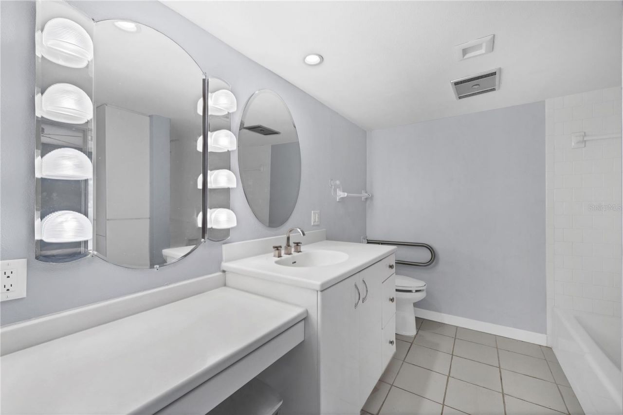 1111 W Faith Circle, Unit 1006, Bradenton, FL 34212 Photo