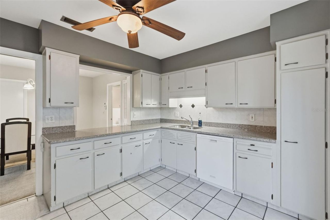 1000 N Shore Drive Ne, Unit 2, Saint Petersburg, FL 33701 Photo