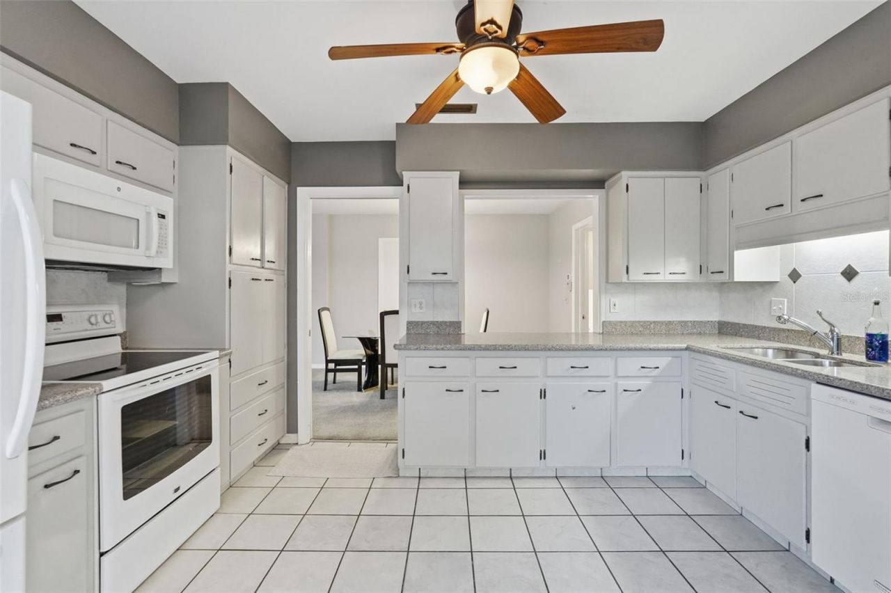 1000 N Shore Drive Ne, Unit 2, Saint Petersburg, FL 33701 Photo