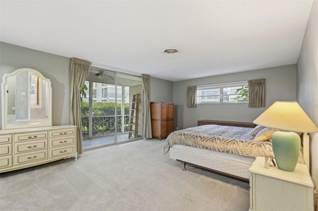 1000 N Shore Drive Ne, Unit 2, Saint Petersburg, FL 33701 Photo