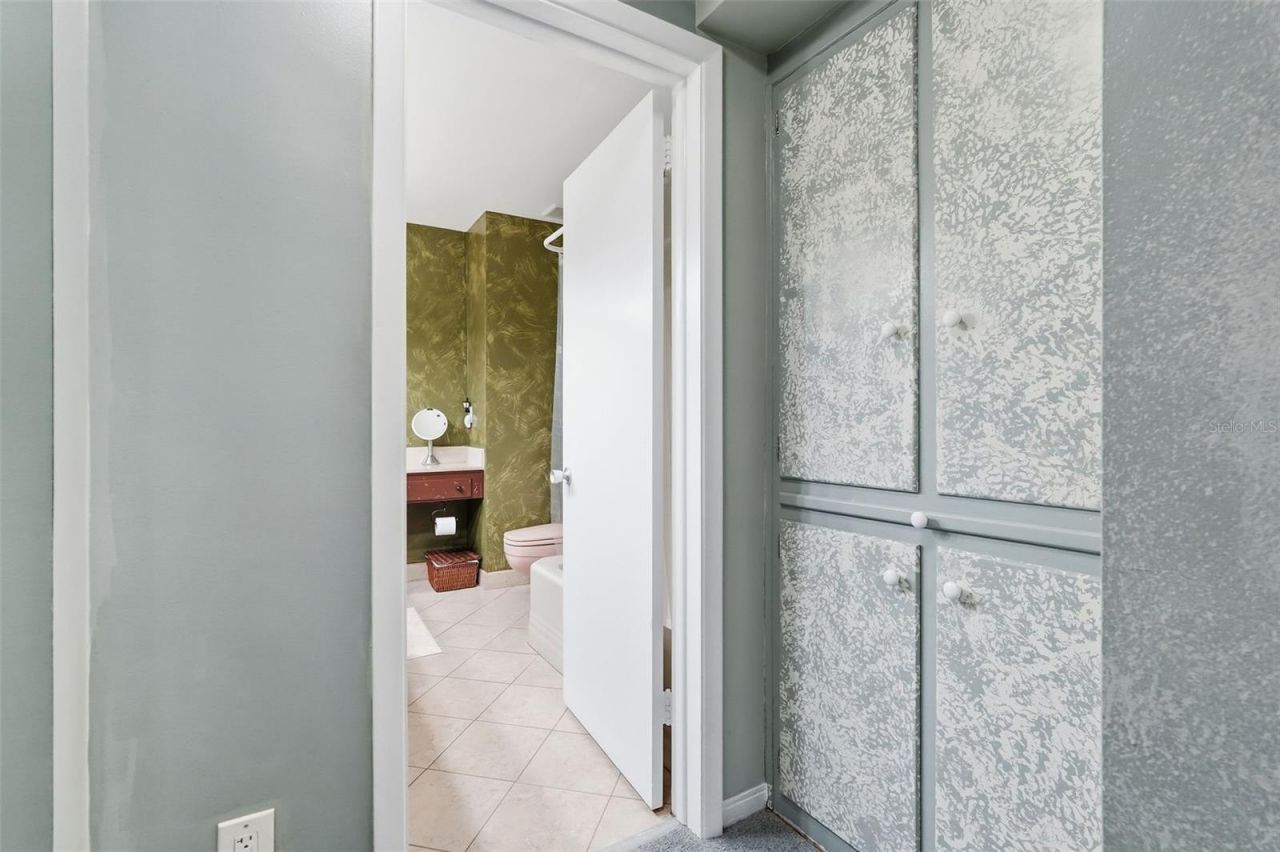 1000 N Shore Drive Ne, Unit 2, Saint Petersburg, FL 33701 Photo