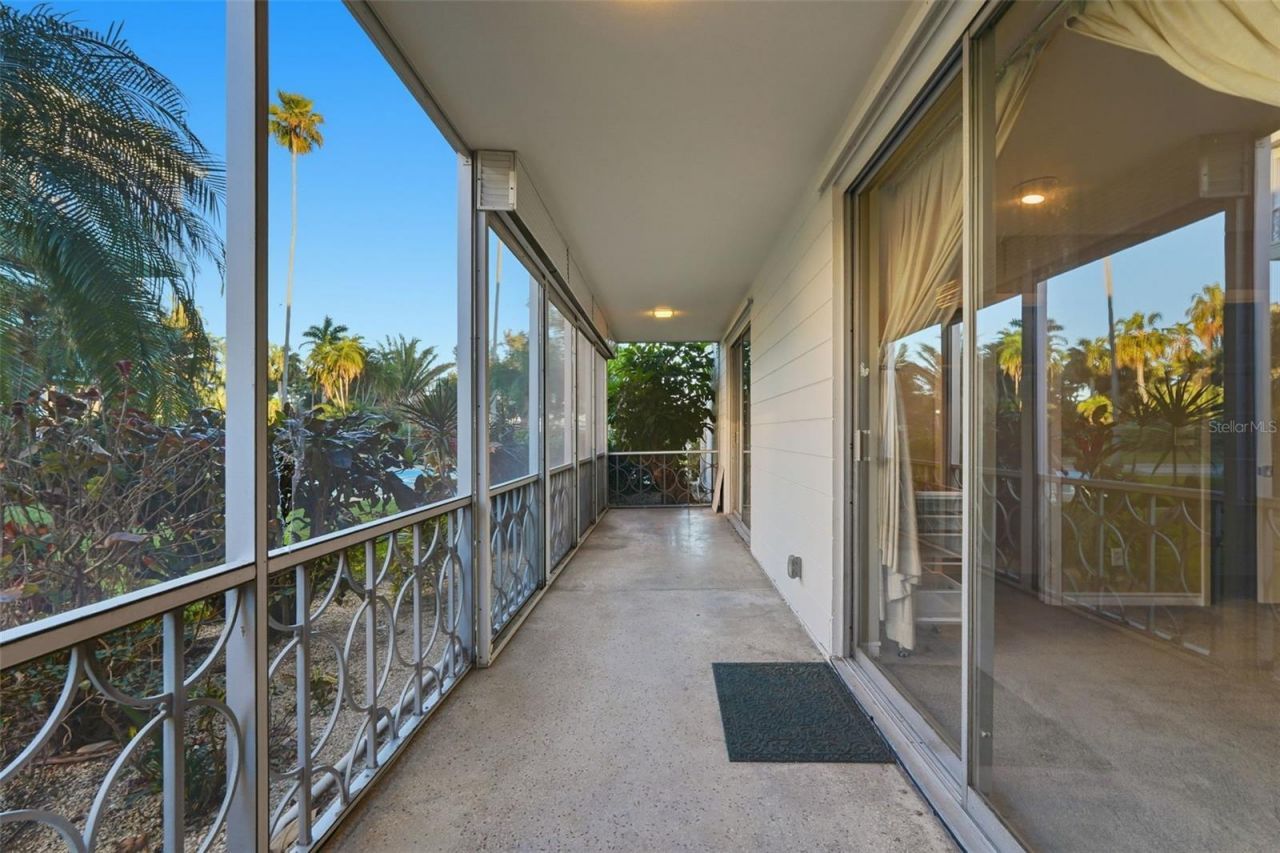 1000 N Shore Drive Ne, Unit 2, Saint Petersburg, FL 33701 Photo