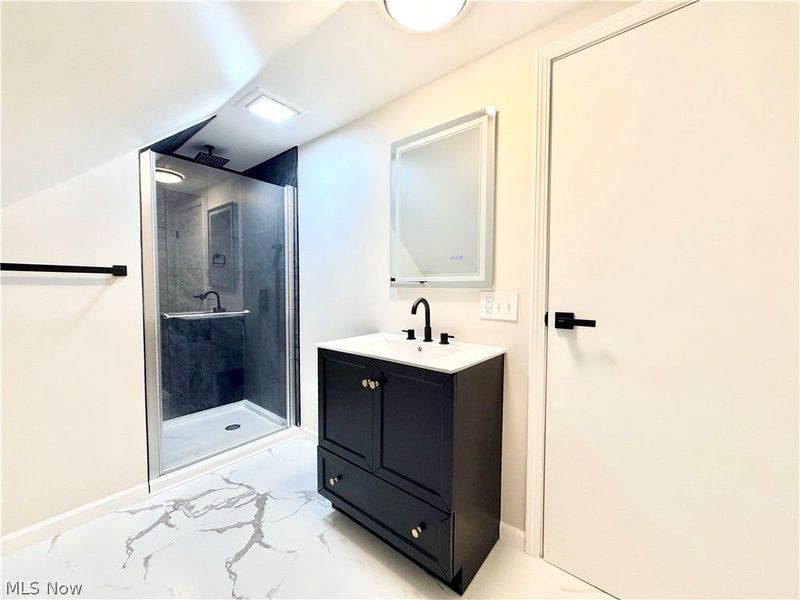 16301 Invermere Avenue, Cleveland, OH 44128 Photo 20