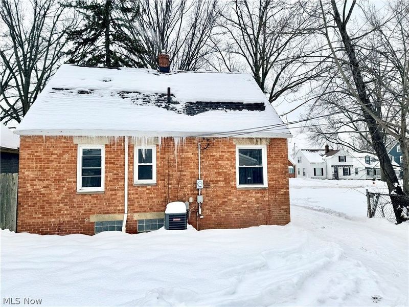 16301 Invermere Avenue, Cleveland, OH 44128 Photo 26