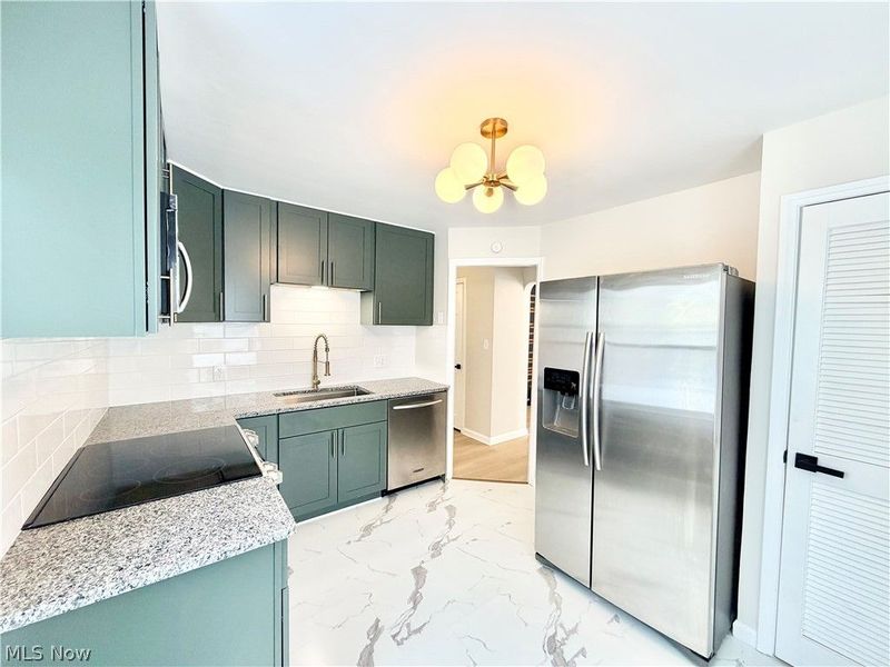 16301 Invermere Avenue, Cleveland, OH 44128 Photo 7