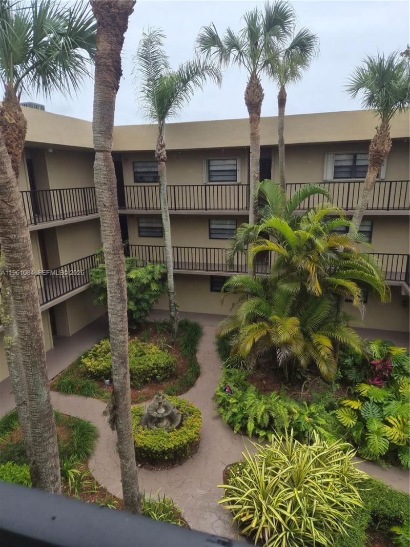 10855 SW 112th Ave, Unit 311, Miami, FL 33176 Photo