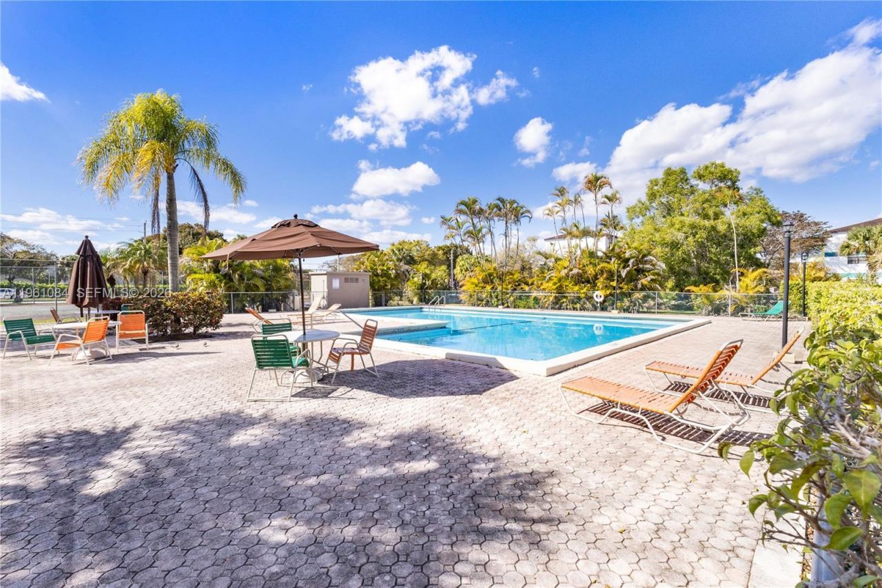 10855 SW 112th Ave, Unit 311, Miami, FL 33176 Photo