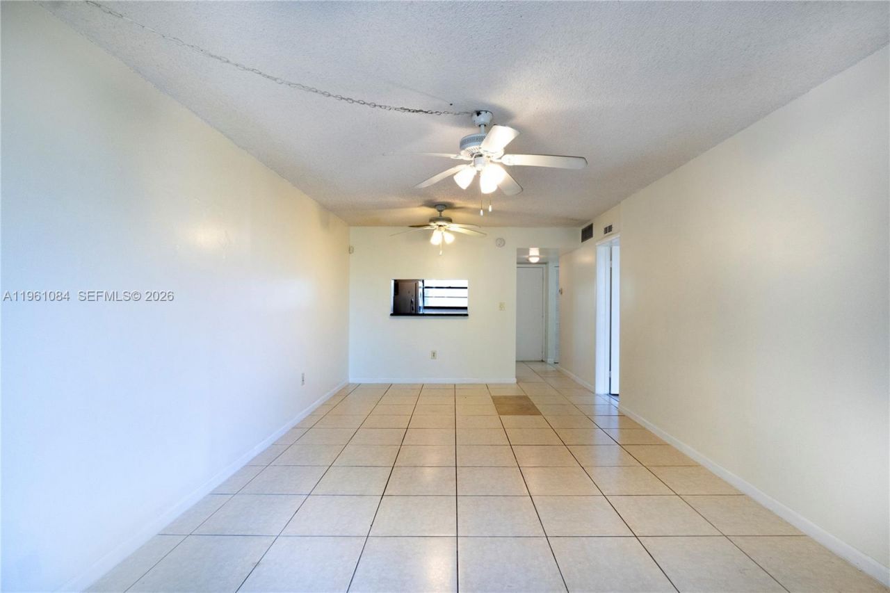 10855 SW 112th Ave, Unit 311, Miami, FL 33176 Photo