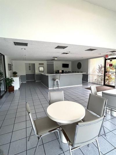 2304 S Cypress Bend Drive, Unit 615, Pompano Beach, FL 33069 Photo