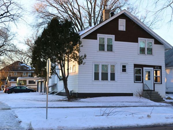 1002 5th Street N, Fargo, ND 58102