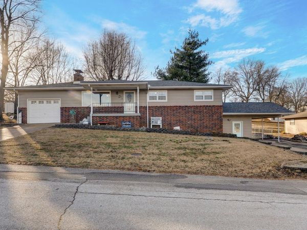 111 S Washington Street, Mt Vernon, MO 65712