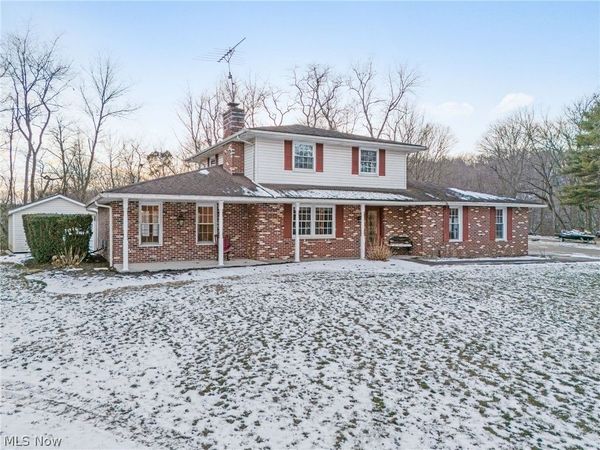 5126 Easton Street NW, Malvern, OH 44644