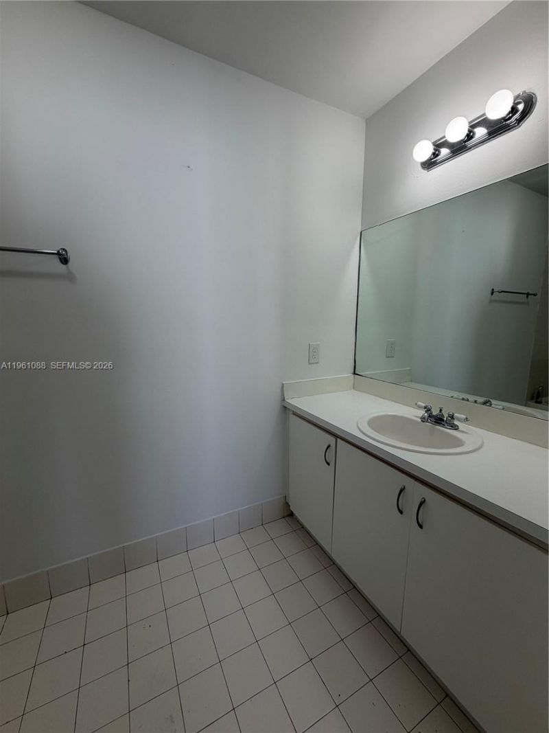 1181 NW 125th Pl, Unit 203, Miami, FL 33182 Photo