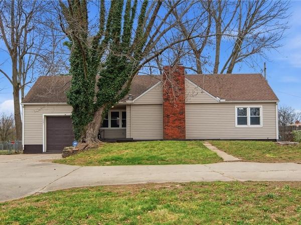 6621 Woodson Road, Raytown, MO 64133