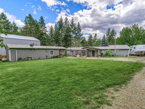 5461 Riverbanks Road, Grants Pass, OR 97527