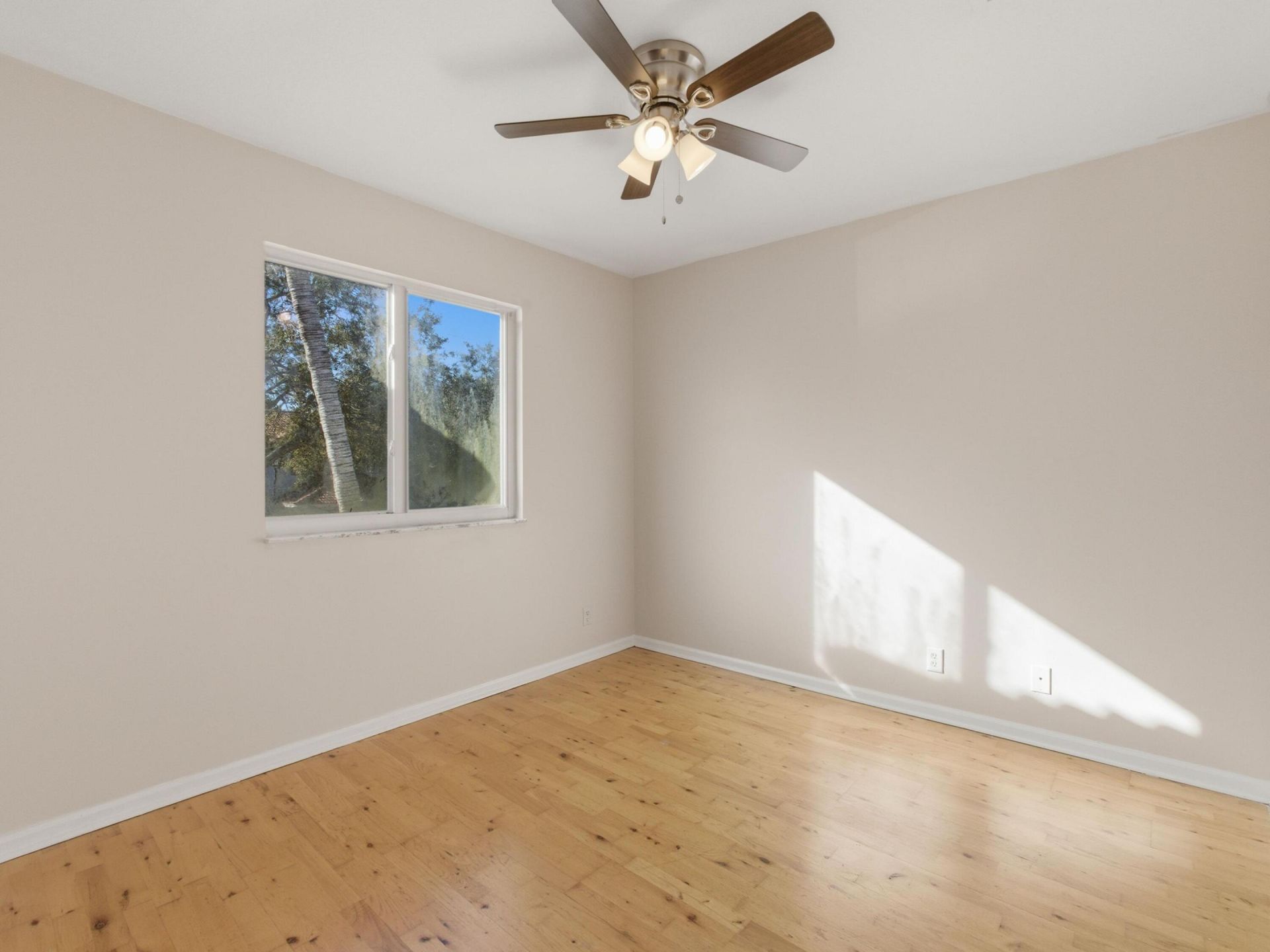 9212 Lily Bank Court, Riviera Beach, FL 33407 Photo