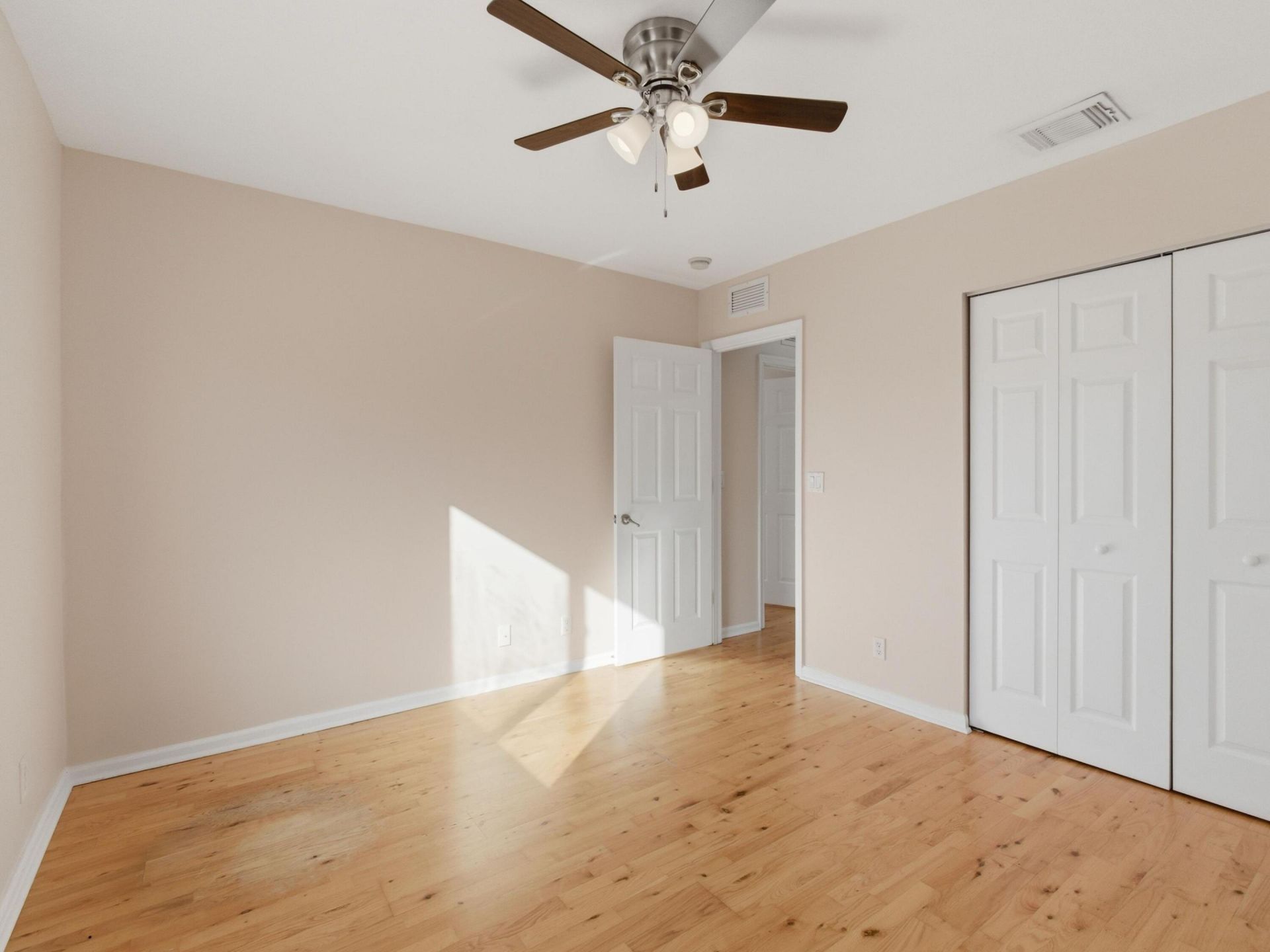 9212 Lily Bank Court, Riviera Beach, FL 33407 Photo