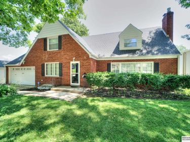 455 N 61 Street, Omaha, NE 68132