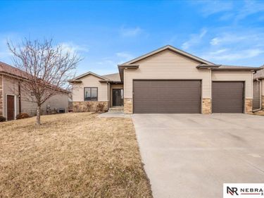 1540 W Silverado Drive, Lincoln, NE 68521