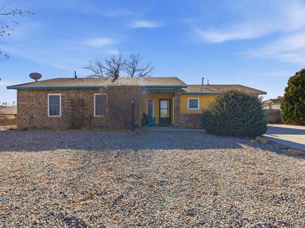 583 Stagecoach Road SE, Rio Rancho, NM 87124