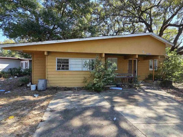 4482 Rochelle Dr, Pensacola, FL 32505