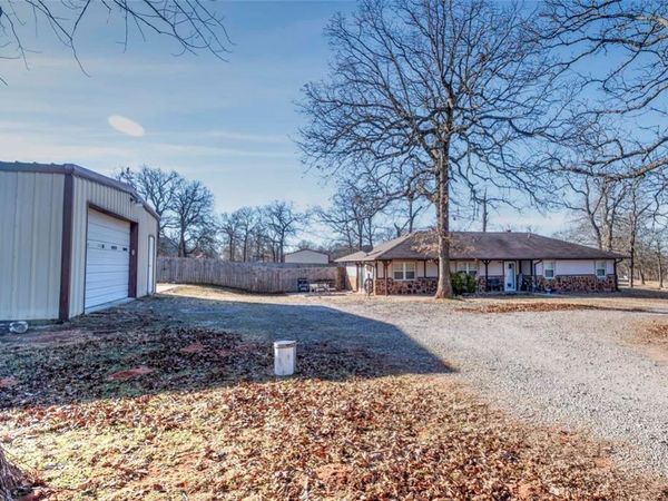 1505 E 8th Street, Chandler, OK 74834