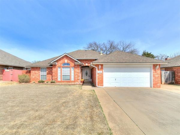 1805 SE 1st Street, Moore, OK 73160